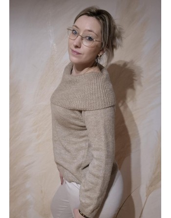 Pull beige col bateau